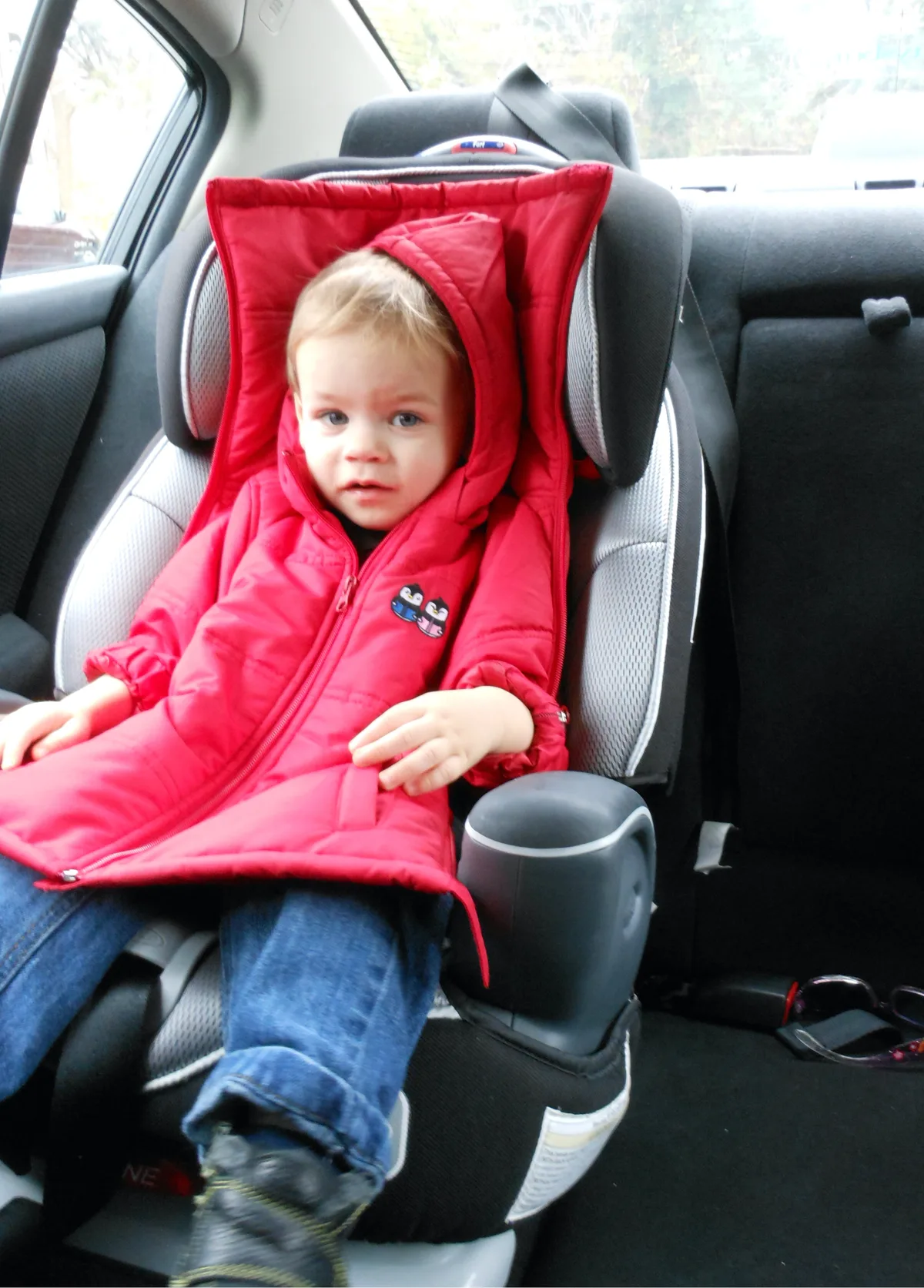 puffy coat car seat danger